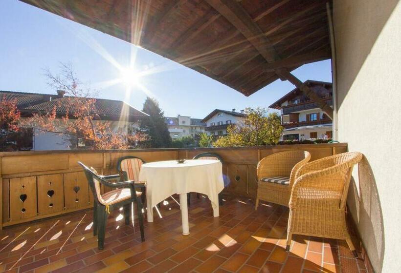 בית מלון כפרי Pension Lafod