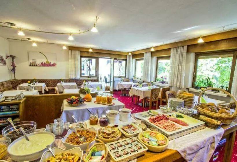 ホテル Pension Lafod