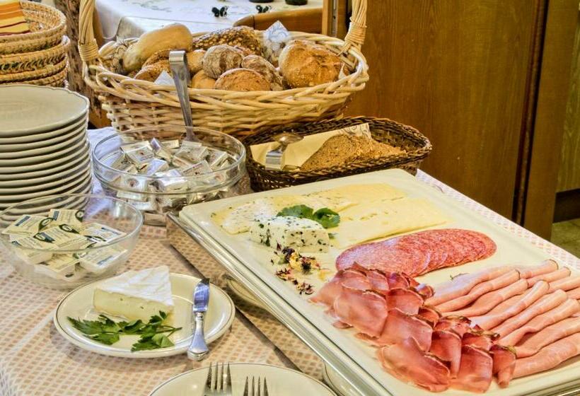 בית מלון כפרי Pension Lafod