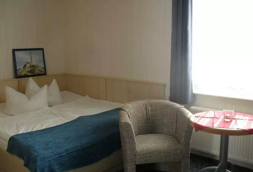 Hotelli Pension Zur Mole