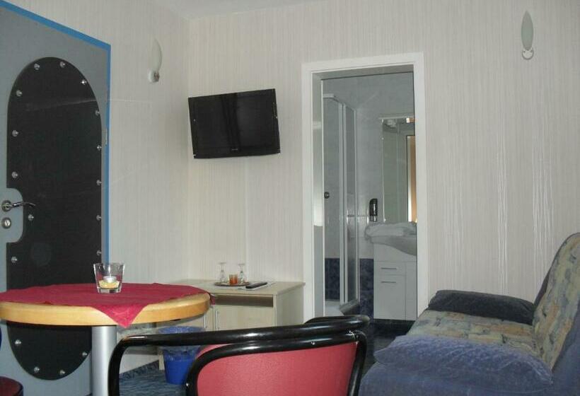 فندق Pension Zur Mole