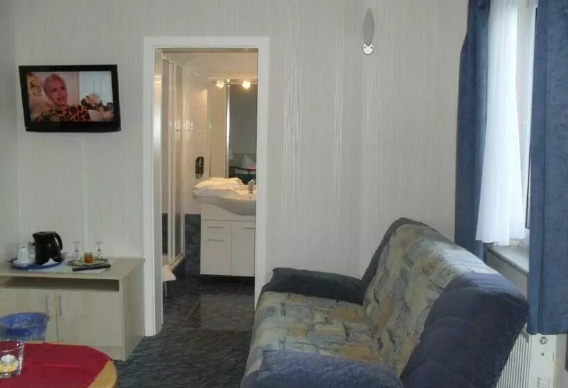 Hotelli Pension Zur Mole