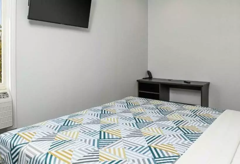 Motel 6 San Pedro, Ca Port Of Los Angeles