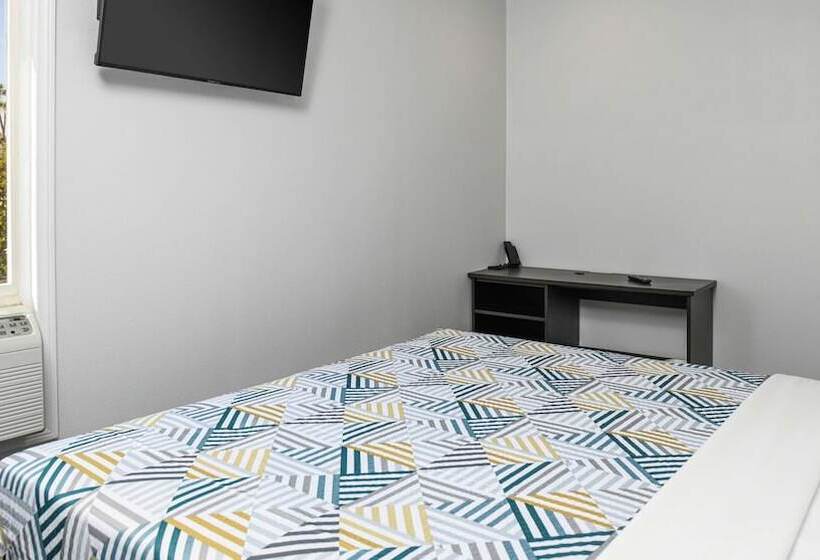 Motel 6 San Pedro, Ca Port Of Los Angeles