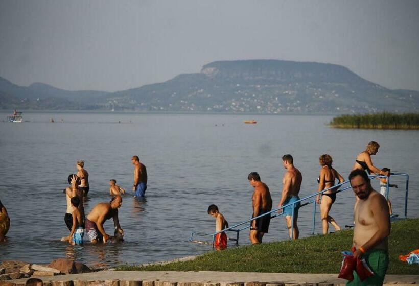 膳宿费 Hóvirág Apartman Balatonberény