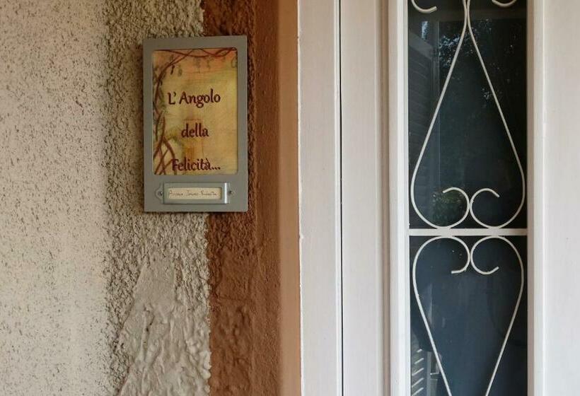 פנסיון L Angolo Della Felicità
