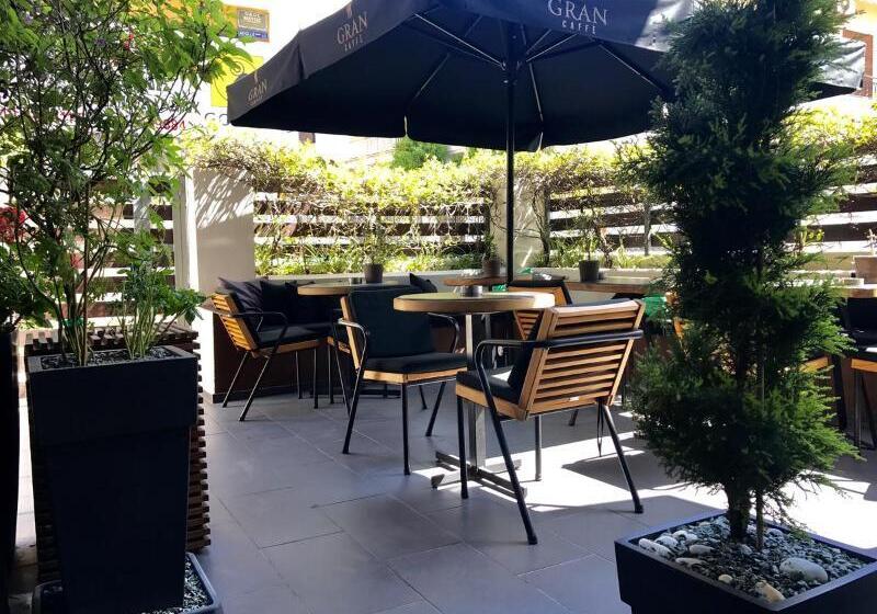 Mc Queen Rooms & Apartments