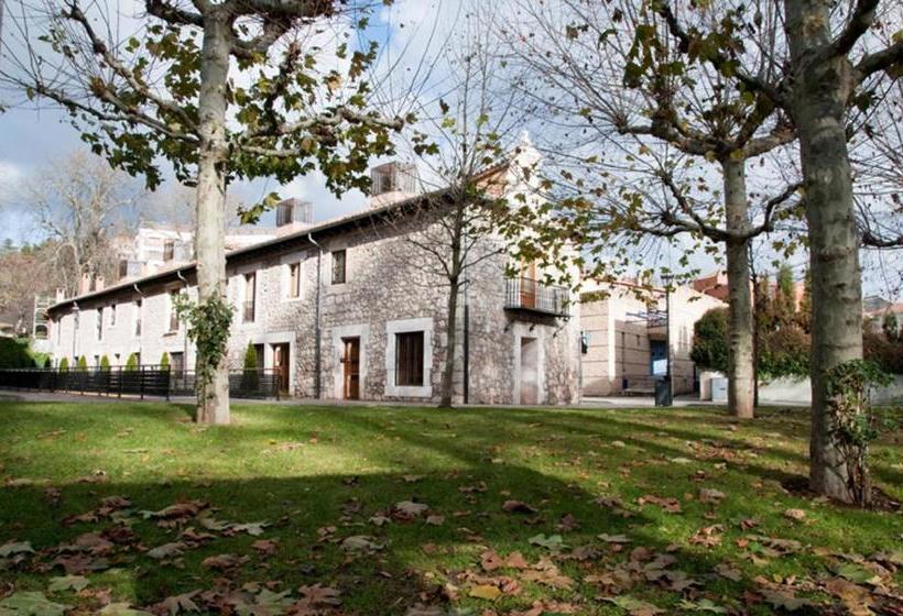 Apartamentos María Luisa