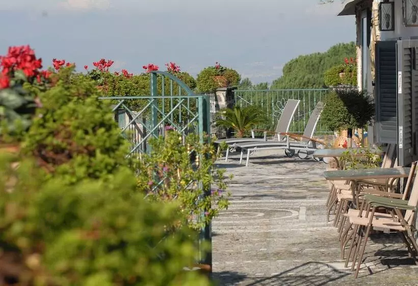 Aamiaismajoitus (B&B) La Dimora Le Fumarole Rooms