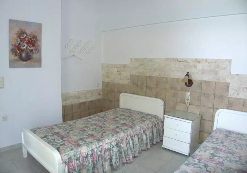 Отель Anna Apartment