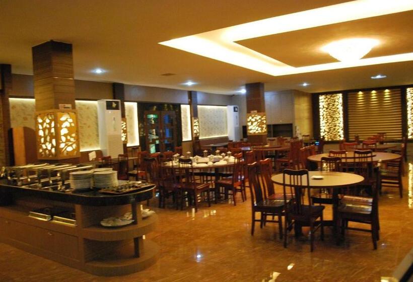 Pelangi Hotel & Resort