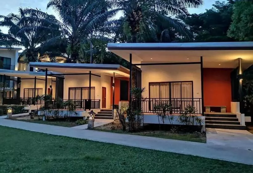 Отель Prasarnsook Villa Beach Resort