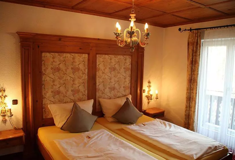 ホテル Setzberg Zum See