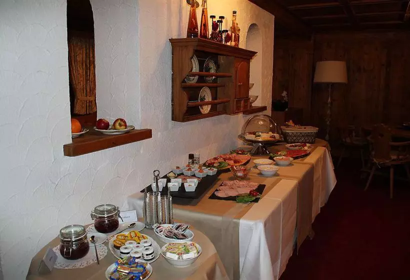 ホテル Setzberg Zum See