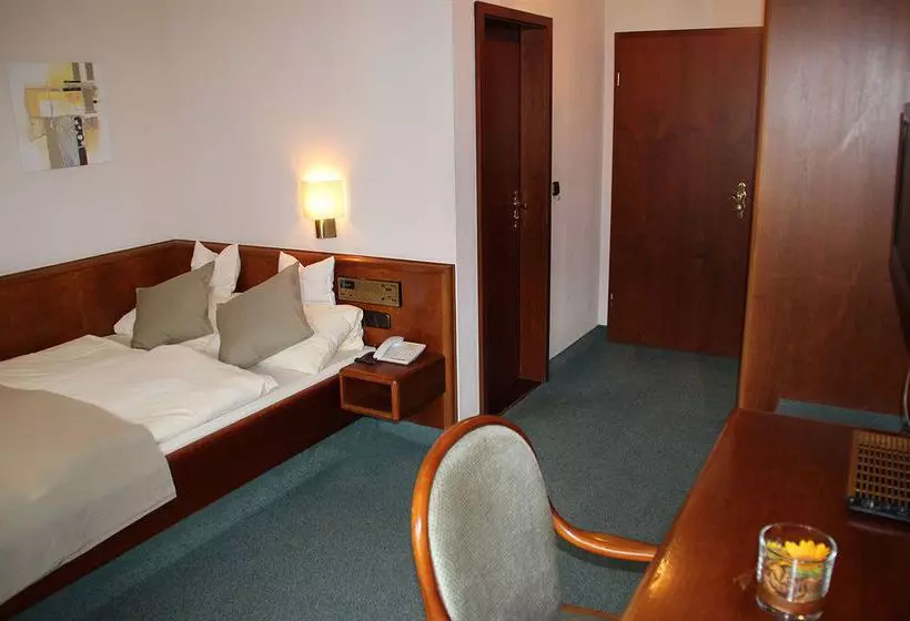 ホテル Setzberg Zum See