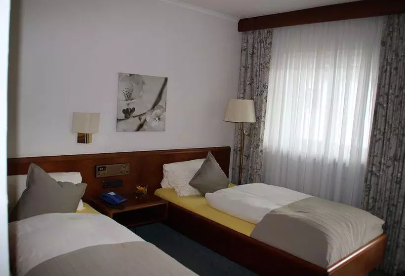 ホテル Setzberg Zum See