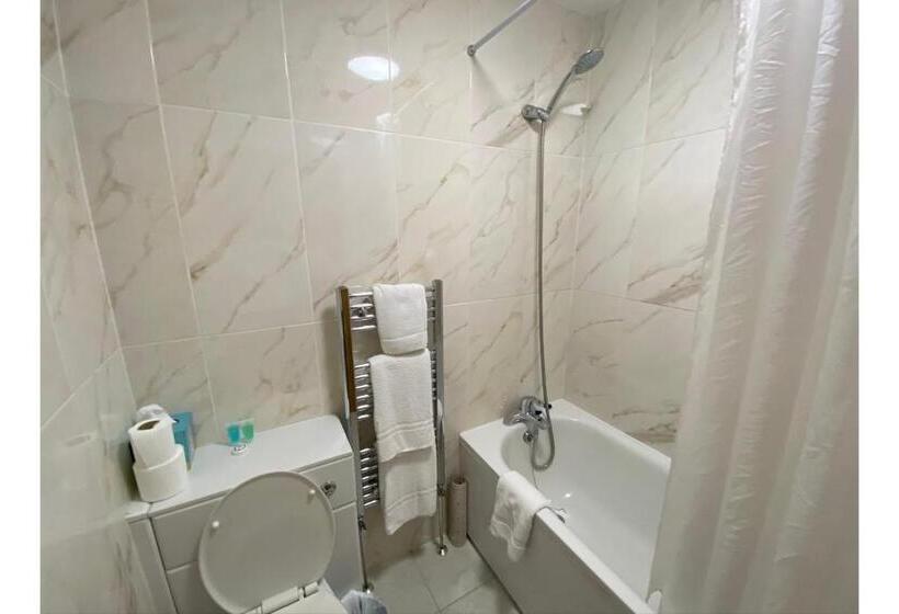 בית מלון כפרי Sk Baylis House