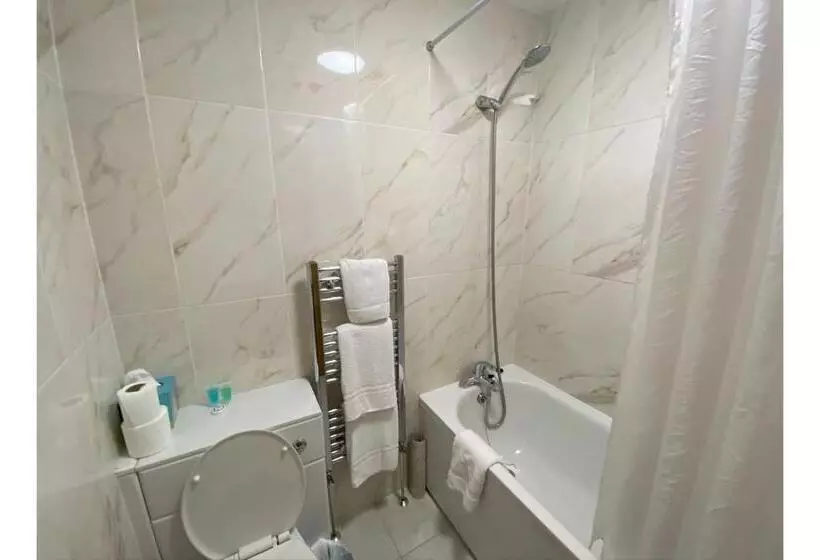 בית מלון כפרי Sk Baylis House