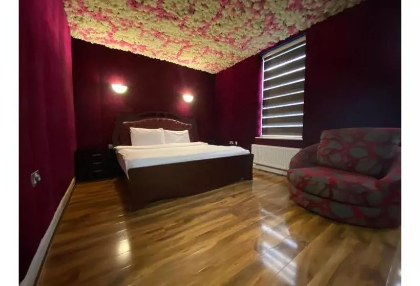 בית מלון כפרי Sk Baylis House