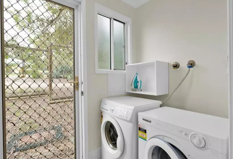 فندق Starline Alpacas Farmstay Resort