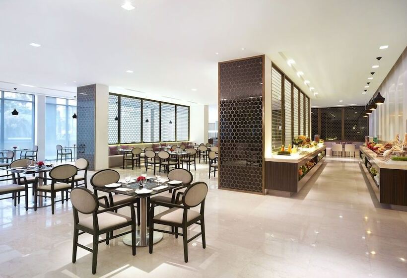 בית מלון כפרי Vivanta Chennai It Expressway Omr