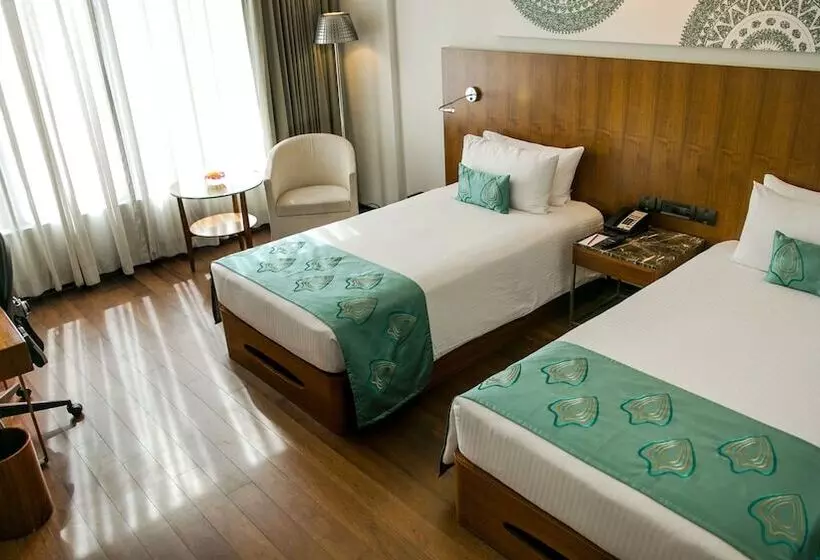 Hotel Vivanta Chennai It Expressway Omr