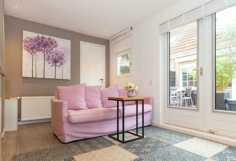 مبيت وإفطار Bed & Bike Studio Amsterdam