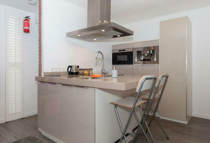 مبيت وإفطار Bed & Bike Studio Amsterdam