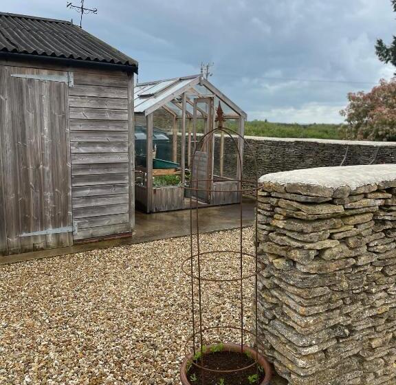 مبيت وإفطار Field End House Strawberry Lane Meysey Hampton