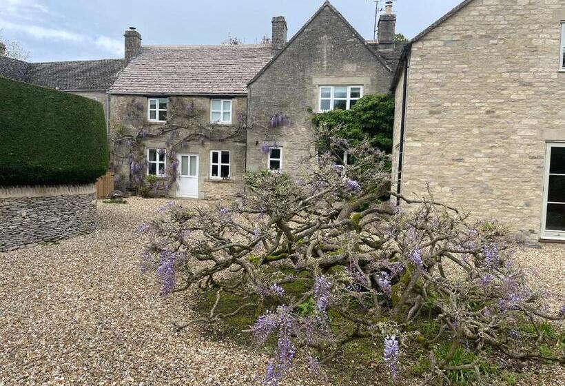 مبيت وإفطار Field End House Strawberry Lane Meysey Hampton