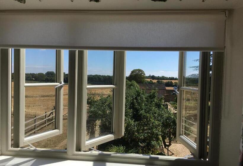 مبيت وإفطار Field End House Strawberry Lane Meysey Hampton