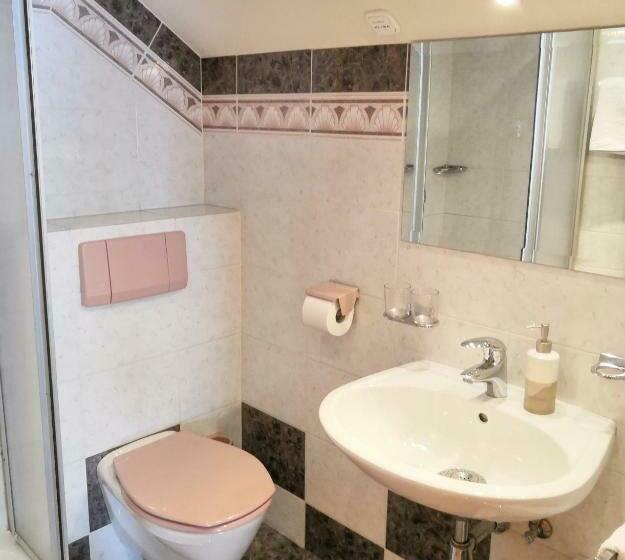 住宿加早餐  Haus Marienheim