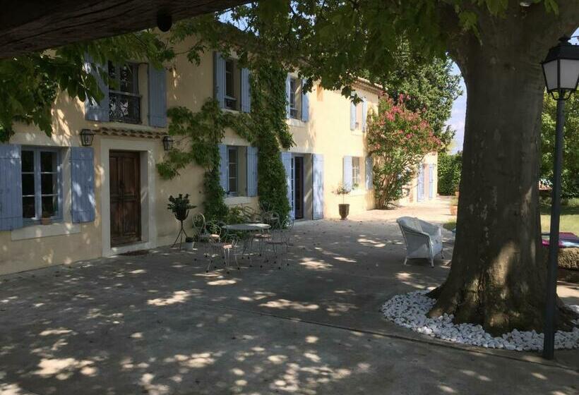 تختخواب و صبحانه Mas Li Doumenge