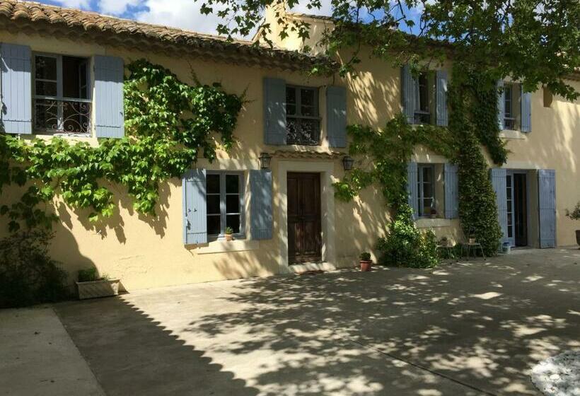 تختخواب و صبحانه Mas Li Doumenge