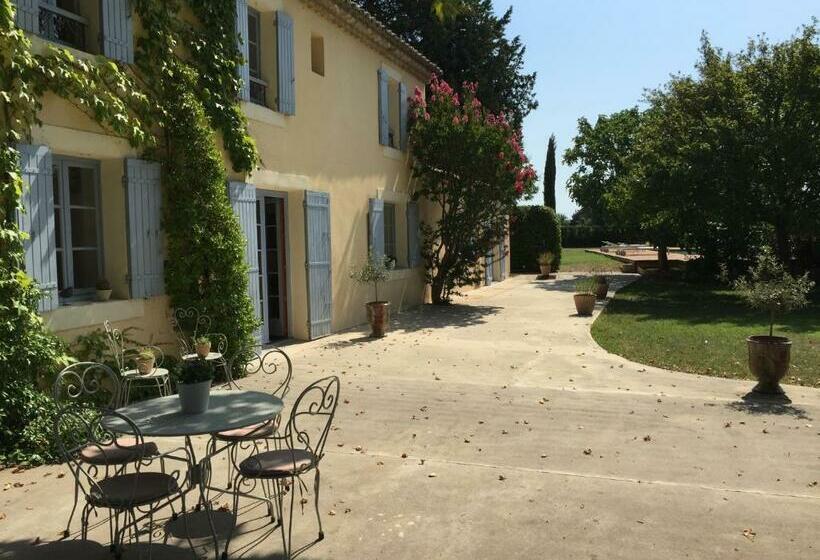 تختخواب و صبحانه Mas Li Doumenge