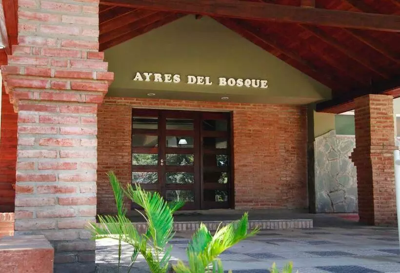 ホテル Ayres Del Bosque