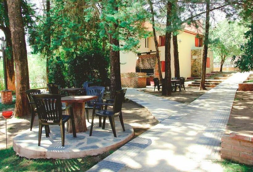 Hotel Ayres Del Bosque
