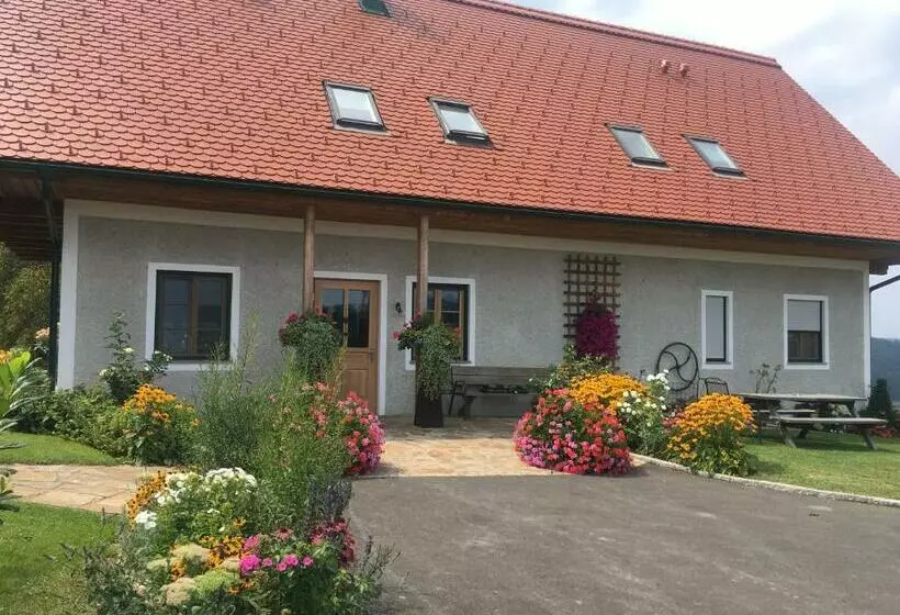ホテル Hopfenhof