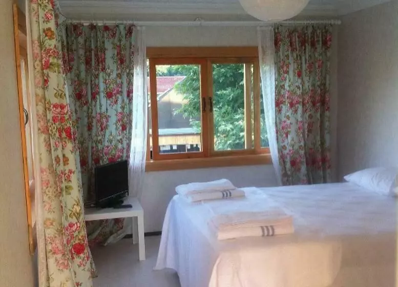 Motelli Zumrut Bahce