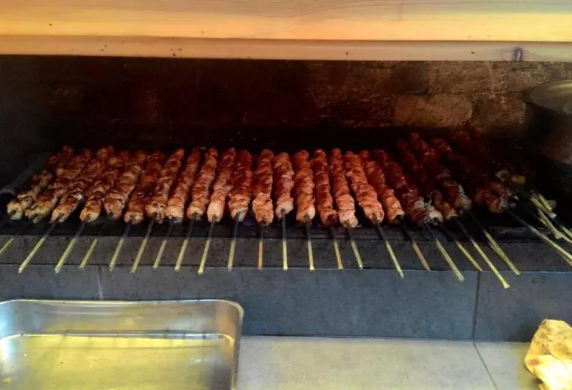 Motelli Zumrut Bahce