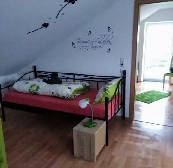 Majatalo Monteurunterkunft Haus Barbara Pirmasens