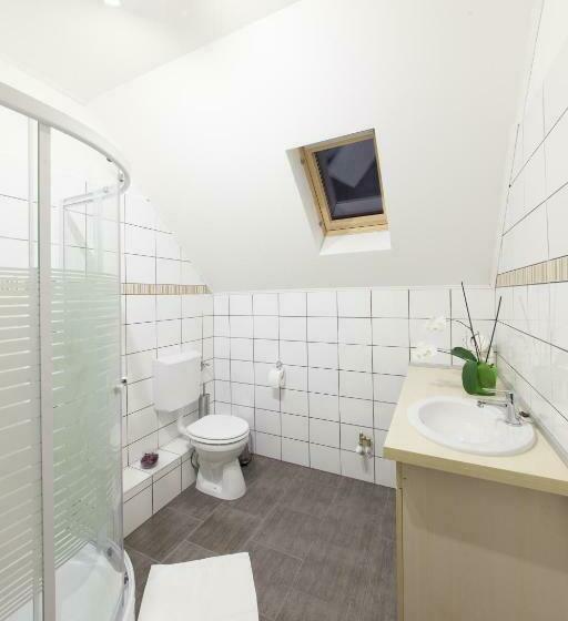 膳宿费 Rozmaring Vendégház