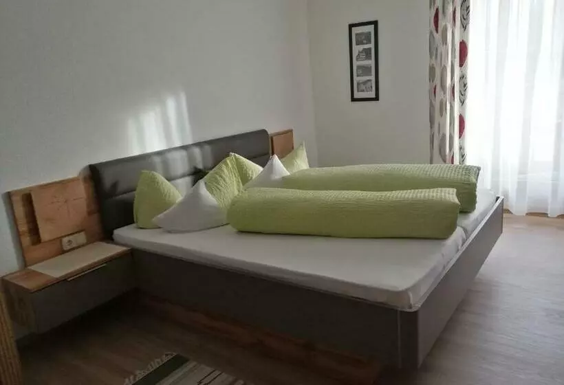 ペンション Spisshof