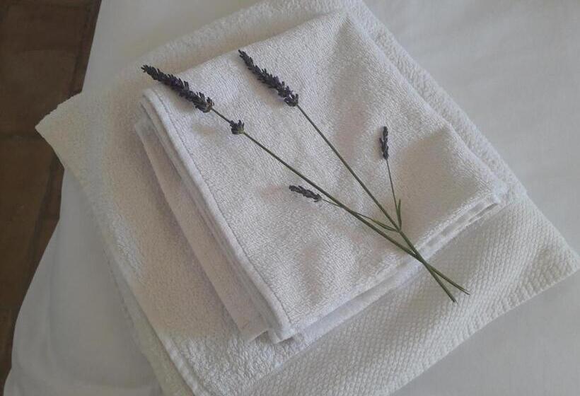 Pensiune Une Nuit Au Village   Chambre D Hôtes De Charme