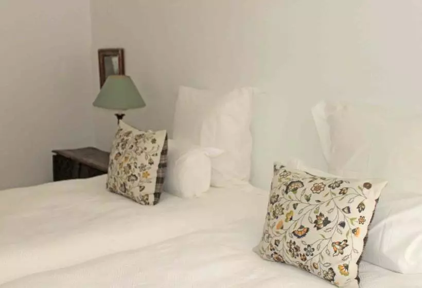 مسافرخانه Finca Justus Frank