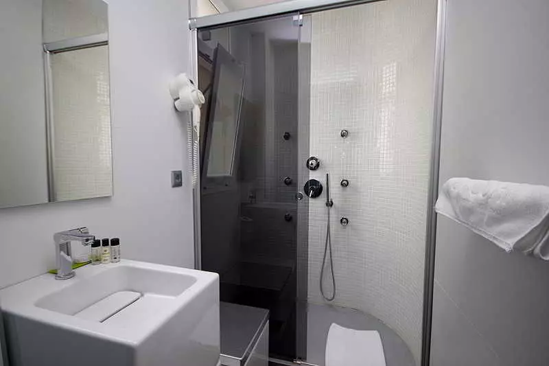 فندق فئة نجمة واحدة Irooms Rooms