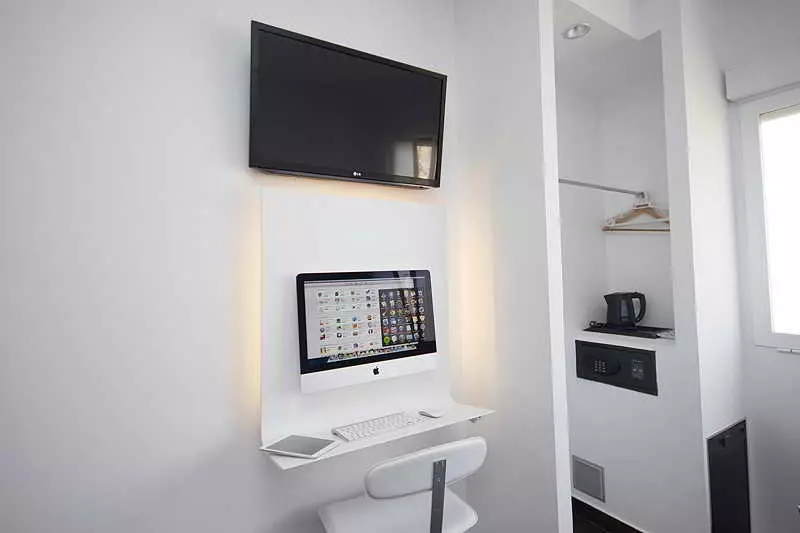 فندق فئة نجمة واحدة Irooms Rooms