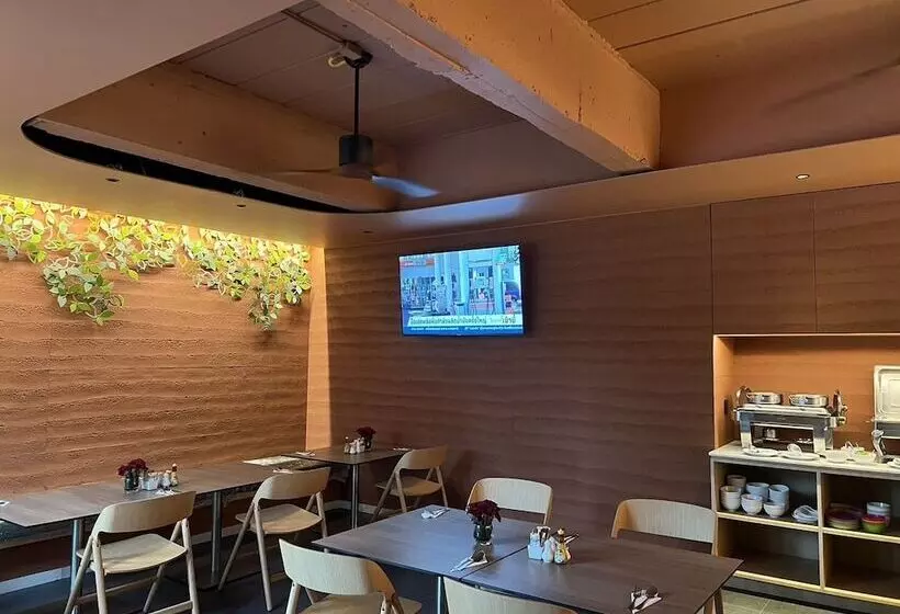 Hotelli Banlansuan Resort Sha Plus