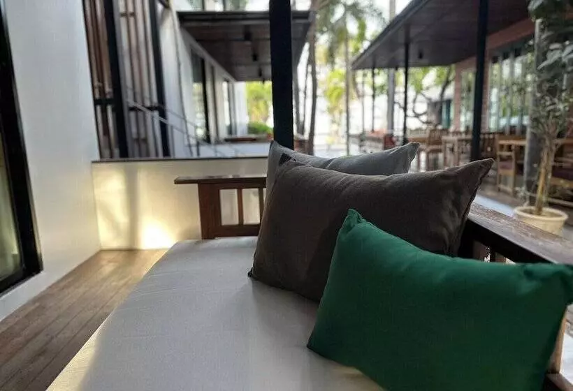 Hotelli Banlansuan Resort Sha Plus