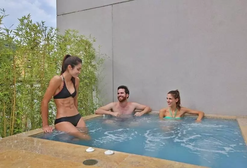 Szálloda Cali Marriott